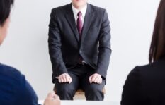 一人暮らしの若者が応募！社員に登用しても問題ない？